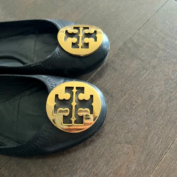 Tory Burch Leather Flats, size 5 - Picture 2 of 5